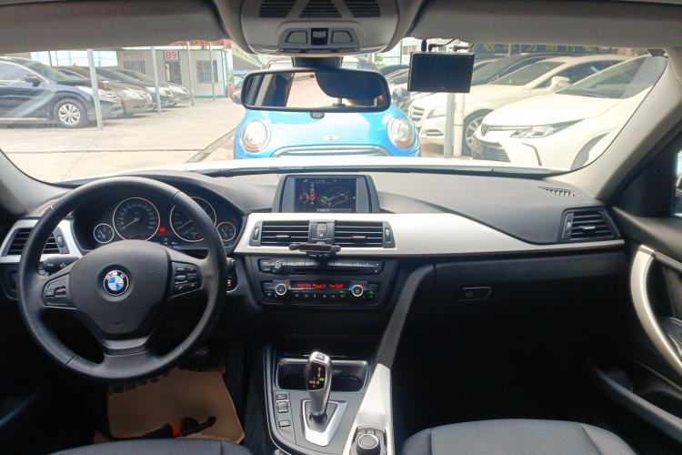 Used BMW 3 Series 2015 320Li Luxury Edition Fashion Model Center Console