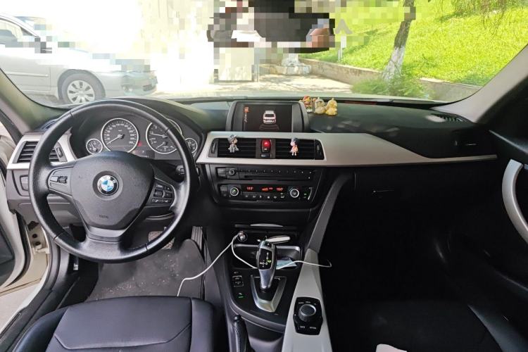 Used BMW 3 Series 2015 320Li Luxury Edition Fashion Model Center Console