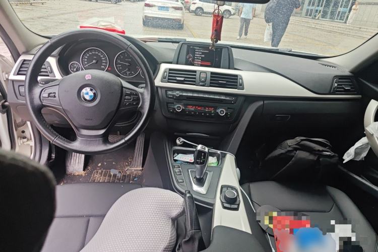 Used BMW 3 Series 2015 320Li Luxury Edition Fashion Model Center Console