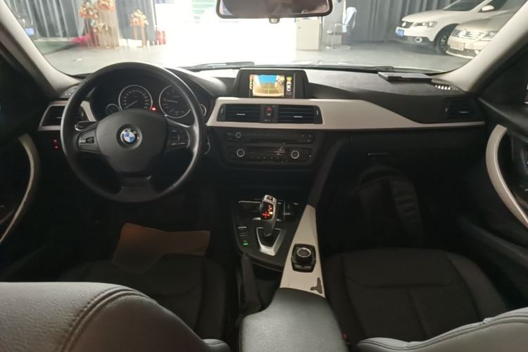 Used BMW 3 Series 2015 320Li Luxury Edition Fashion Model Center Console