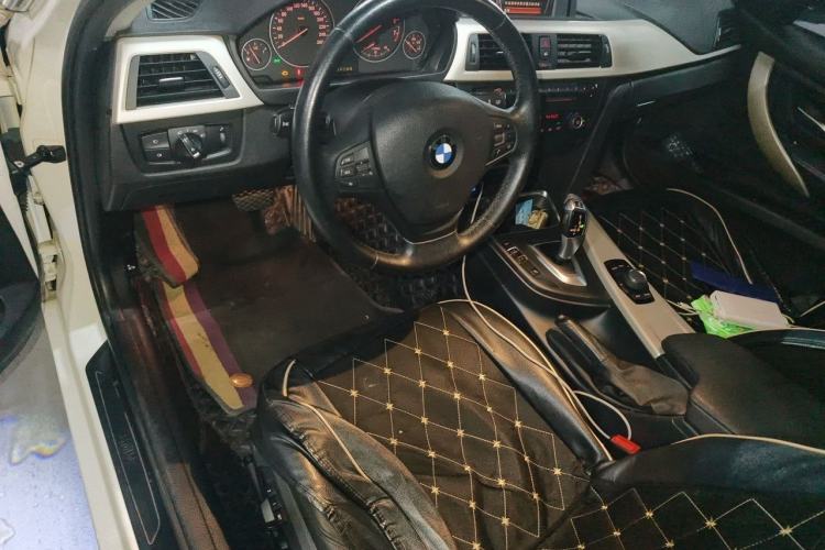 Used BMW 3 Series 2015 320Li Fashion Model Center Console