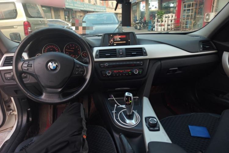 Used BMW 3 Series 2015 320Li Luxury Edition Fashion Model Center Console