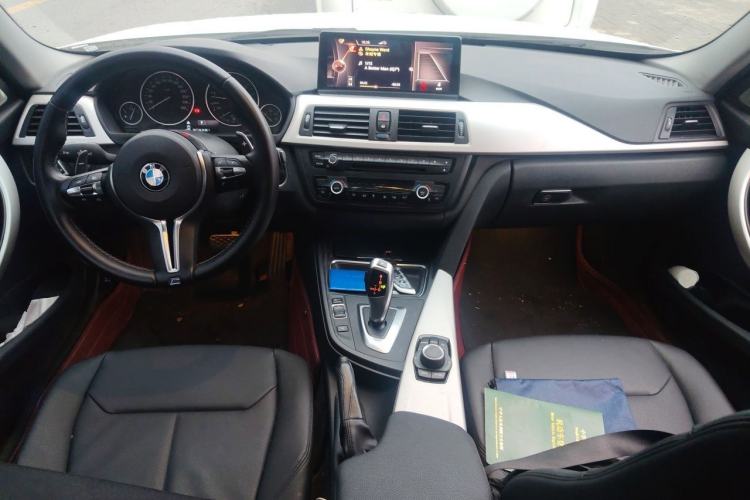 Used BMW 3 Series 2015 320Li Fashion Model Center Console
