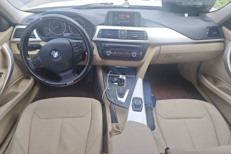 Used BMW 3 Series 2015 320Li Fashion Model Center Console