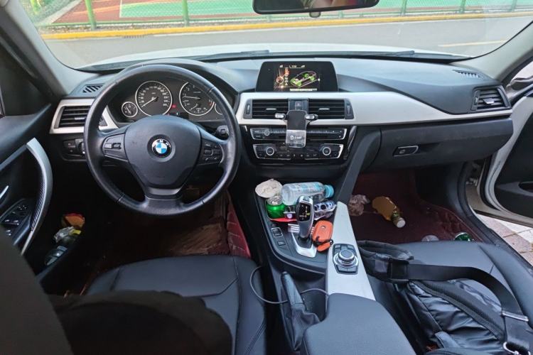 Used BMW 3 Series 2015 320Li Luxury Edition Fashion Model Center Console
