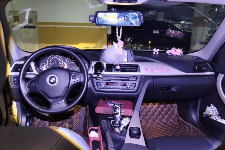 Used BMW 3 Series 2015 320Li Luxury Edition Fashion Model Center Console