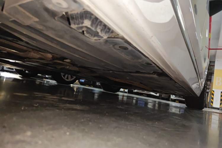 Used BMW 3 Series 2015 320Li Luxury Design Package Premium Edition Chassis Rear Right