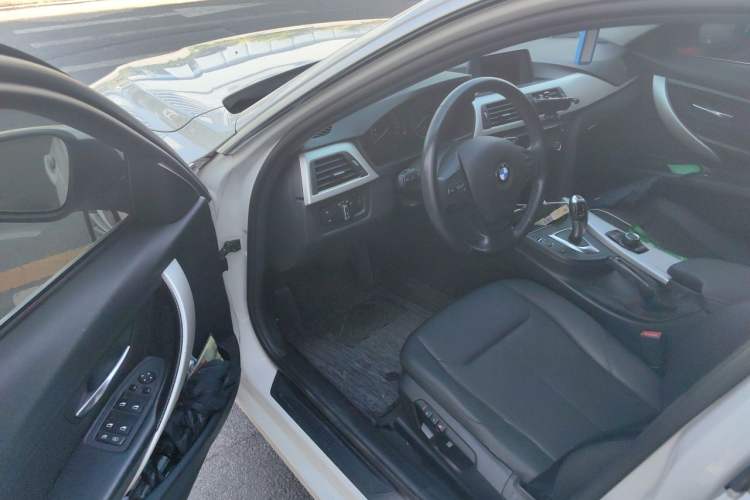 Used BMW 3 Series 2015 320Li Luxury Edition Fashion Model Driver Seat