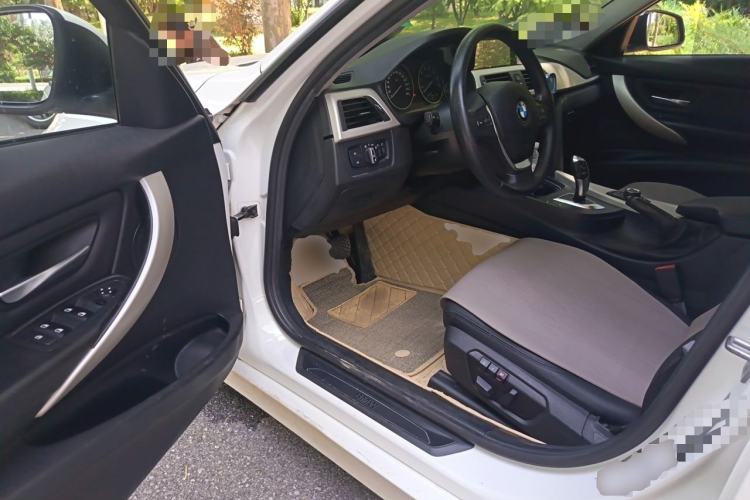 Used BMW 3 Series 2015 316i Active Edition Driver Seat