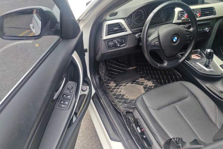 Used BMW 3 Series 2015 316Li Fashion Model Driver Seat