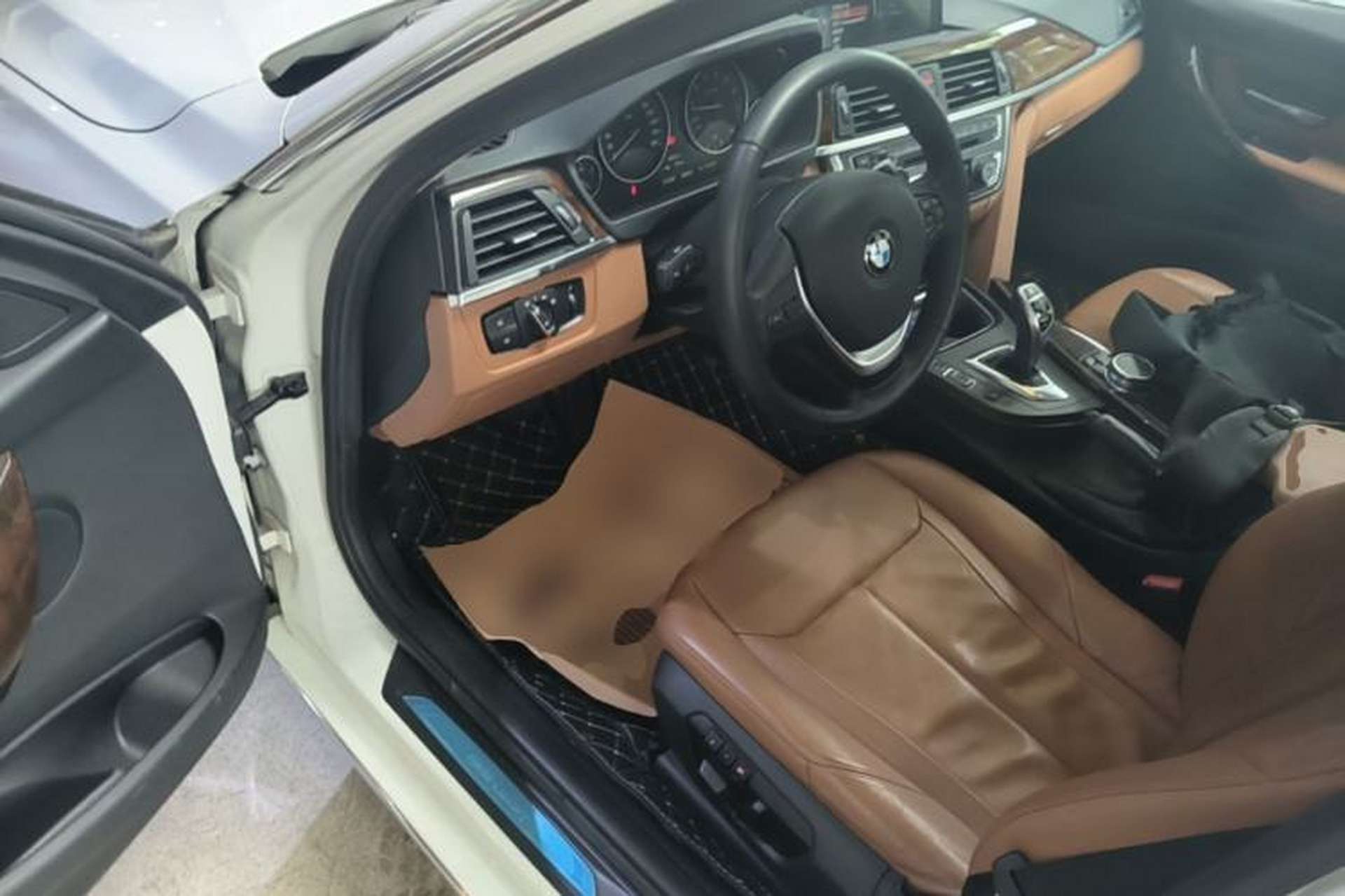 Used BMW 3 Series 2015 320Li Luxury Design Package Driver Seat