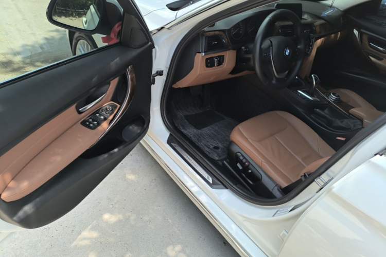 Used BMW 3 Series 2015 320Li Luxury Design Package Driver Seat