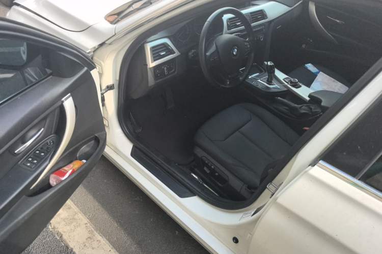 Used BMW 3 Series 2015 316Li Fashion Model Driver Seat