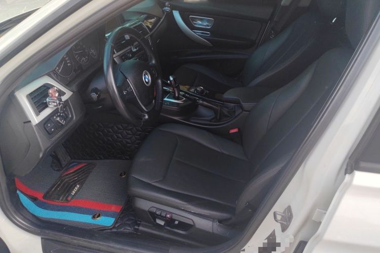Used BMW 3 Series 2015 316i Active Edition Driver Seat