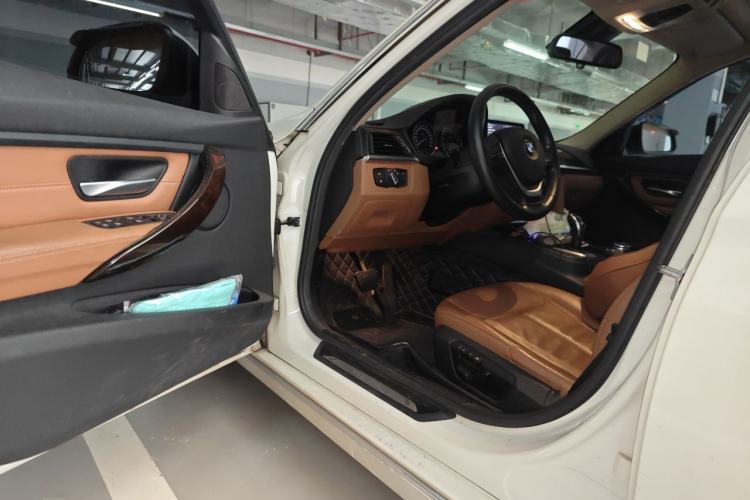 Used BMW 3 Series 2015 320Li Luxury Design Package Premium Edition Driver Seat