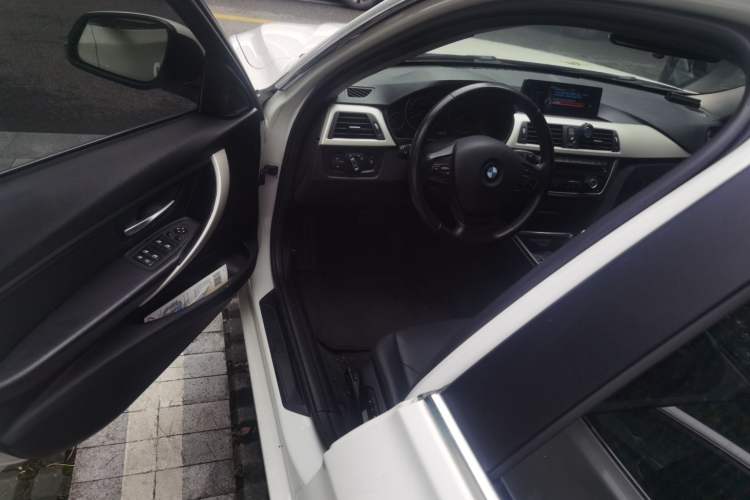 Used BMW 3 Series 2015 320Li Luxury Edition Fashion Model Driver Seat