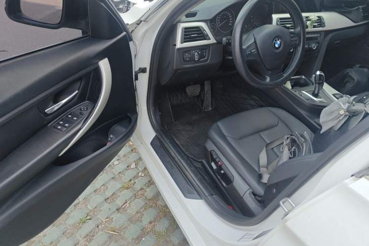 Used BMW 3 Series 2015 316Li Fashion Model Driver Seat