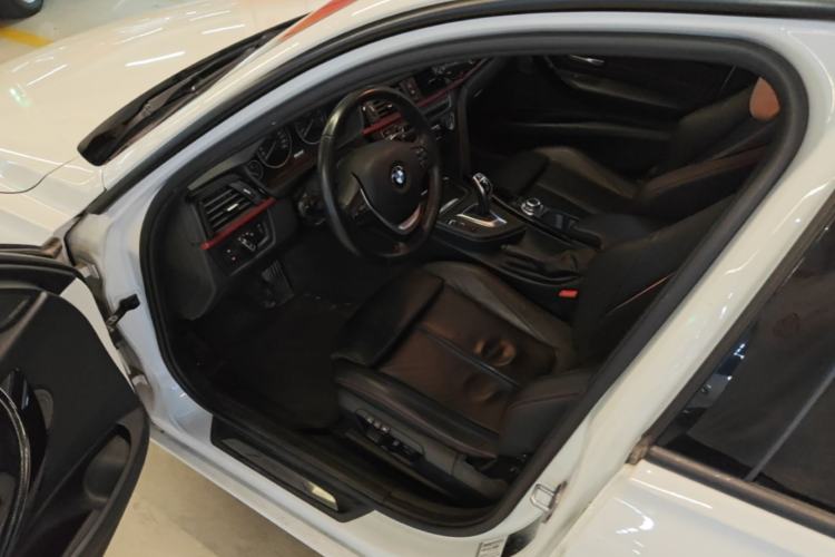 Used BMW 3 Series 2015 320i Sport Design Package Driver Seat