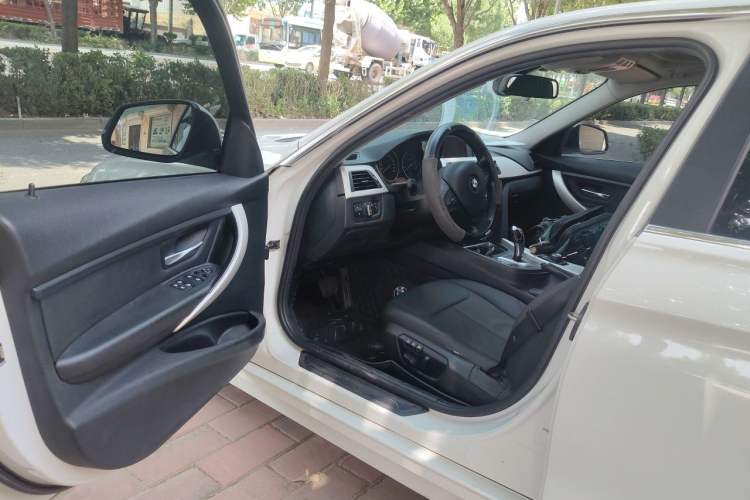 Used BMW 3 Series 2015 320Li Fashion Model Driver Seat