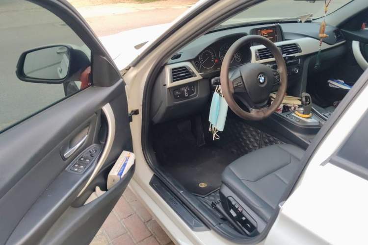 Used BMW 3 Series 2015 320i Fashion Model Driver Seat