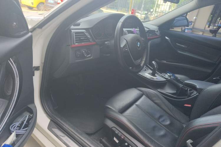 Used BMW 3 Series 2015 320i Sport Design Package Driver Seat
