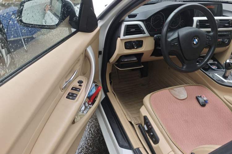 Used BMW 3 Series 2015 320i Fashion Model Driver Seat