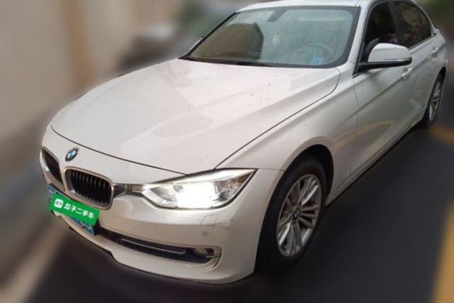 BMW 3 Series 2015 316Li Fashion Model usado