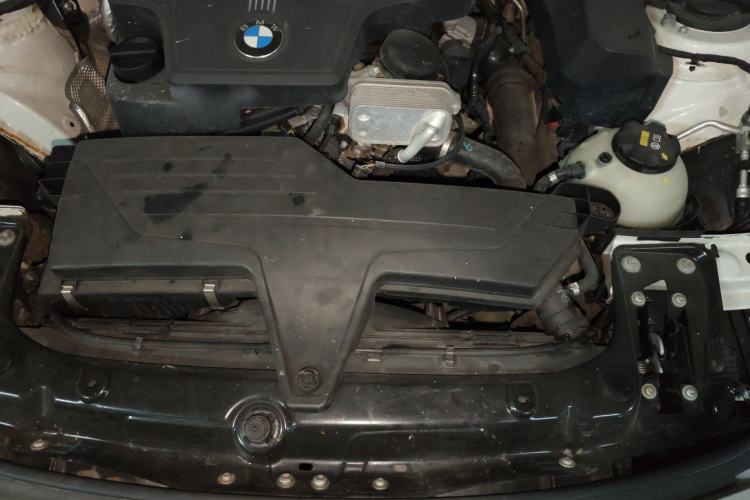 Used BMW 3 Series 2015 320i Luxury Line Stylish Edition Engine Bay
