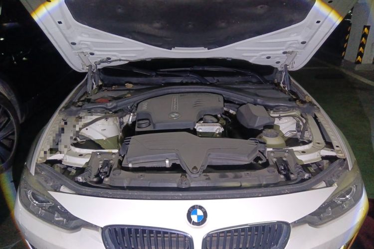 Used BMW 3 Series 2015 320Li Fashion Model Engine Bay