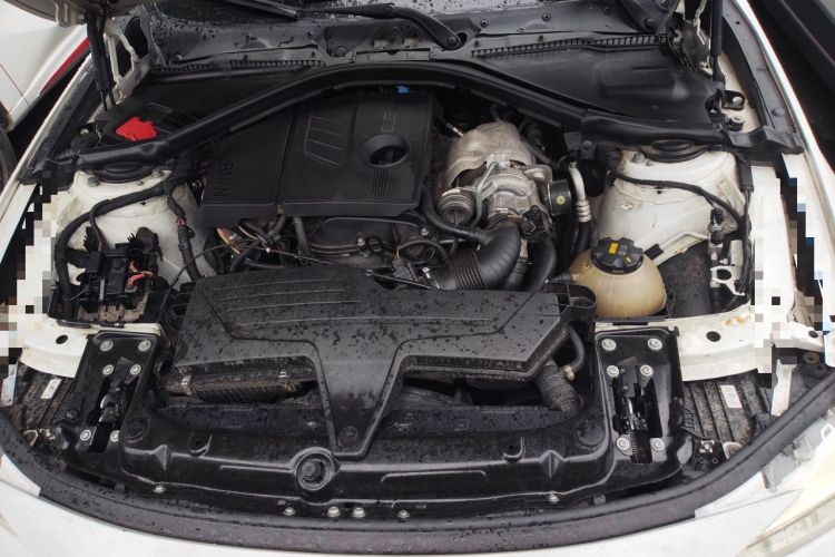 Used BMW 3 Series 2015 316Li Fashion Model Engine Bay