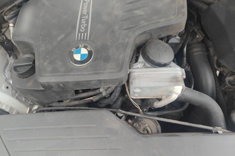 Used BMW 3 Series 2015 320Li Fashion Model Engine Bay