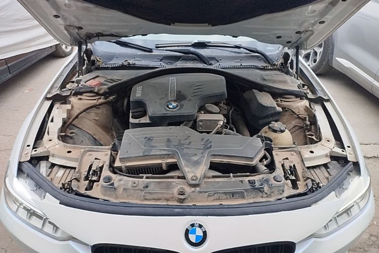Used BMW 3 Series 2015 320Li Fashion Model Engine Bay