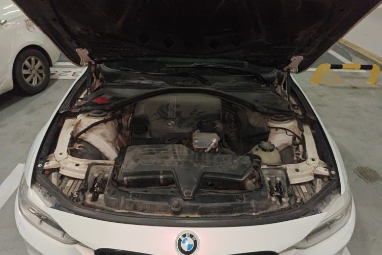 Used BMW 3 Series 2015 320i Luxury Line Stylish Edition Engine Bay