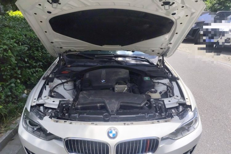 Used BMW 3 Series 2015 320Li Luxury Design Package Engine Bay