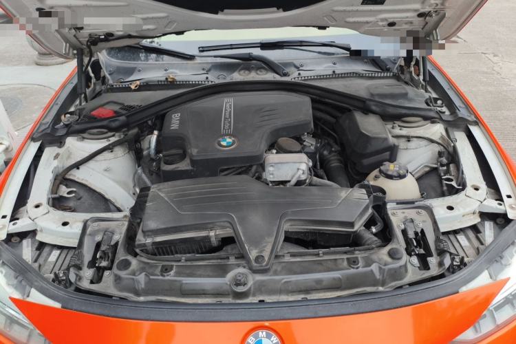 Used BMW 3 Series 2015 320Li Fashion Model Engine Bay