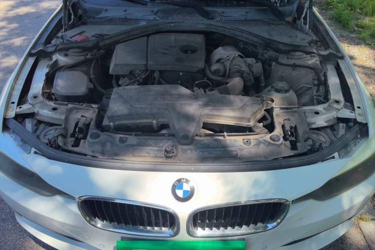 Used BMW 3 Series 2015 316i Active Edition Engine Bay