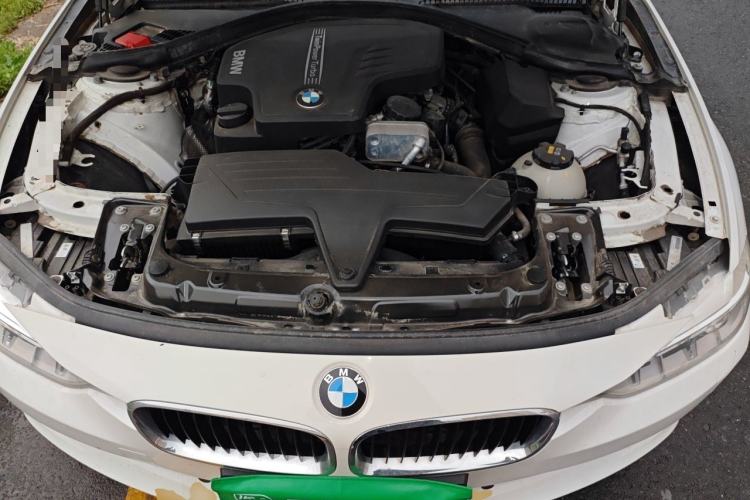 Used BMW 3 Series 2015 320Li Fashion Model Engine Bay
