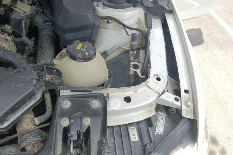 Used BMW 3 Series 2015 320Li Luxury Edition Fashion Model Engine Bay Left
