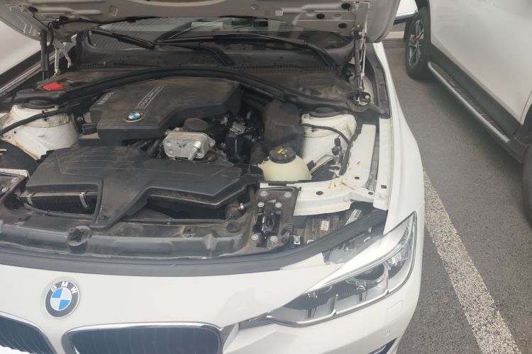 Used BMW 3 Series 2015 320Li Fashion Model Engine Bay Left