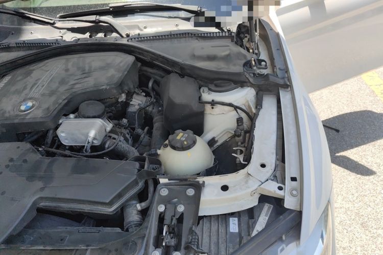Used BMW 3 Series 2015 320Li Fashion Model Engine Bay Left