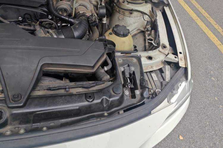 Used BMW 3 Series 2015 316Li Fashion Model Engine Bay Left