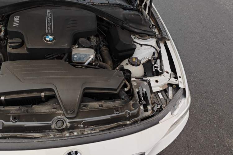 Used BMW 3 Series 2015 320Li Fashion Model Engine Bay Left