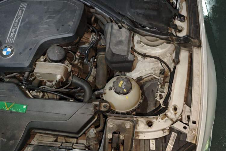 Used BMW 3 Series 2015 320Li Fashion Model Engine Bay Left