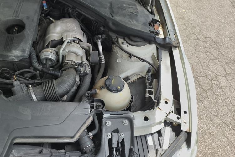 Used BMW 3 Series 2015 316Li Fashion Model Engine Bay Left