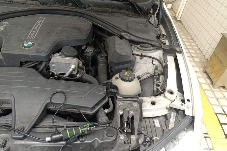 Used BMW 3 Series 2015 320Li Luxury Edition Fashion Model Engine Bay Left