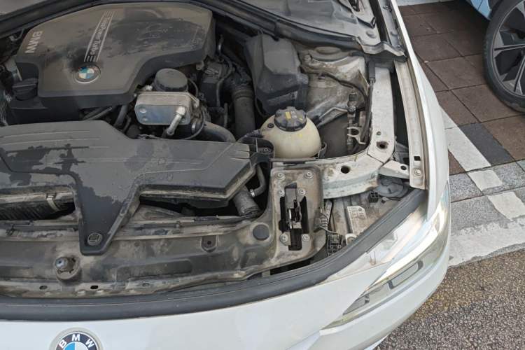 Used BMW 3 Series 2015 320Li Luxury Edition Fashion Model Engine Bay Left
