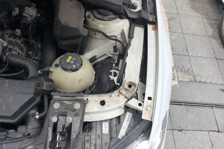 Used BMW 3 Series 2015 320Li Luxury Edition Fashion Model Engine Bay Left