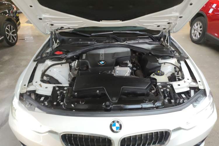 Used BMW 3 Series 2015 328i xDrive Sports Design Package Engine Bay