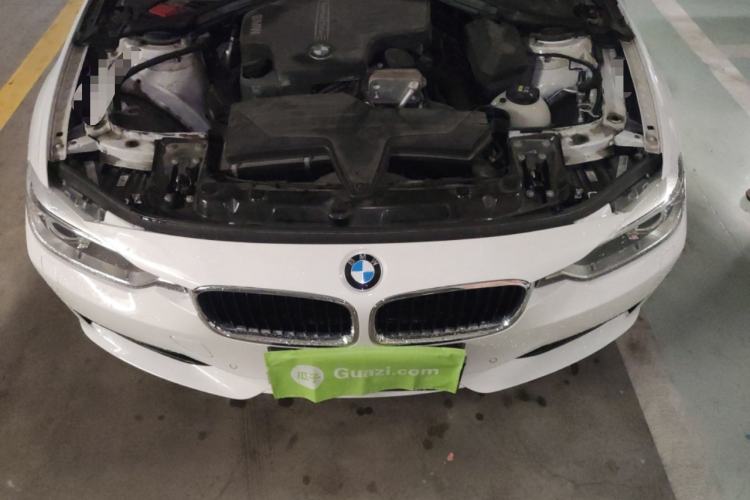 Used BMW 3 Series 2015 320i Luxury Line Stylish Edition Engine Bay