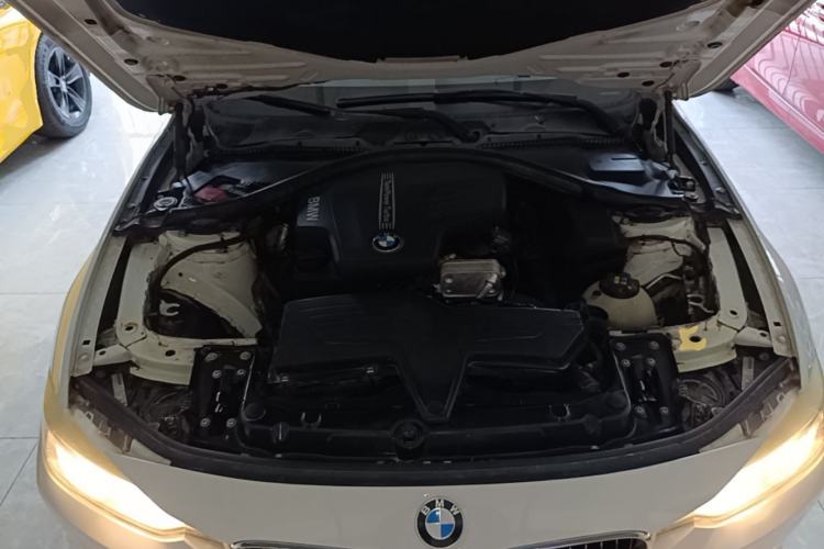 Used BMW 3 Series 2015 320i Active Edition Engine Bay